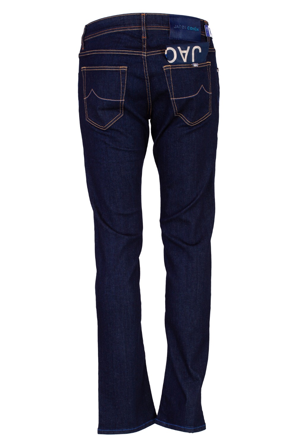 shop JACOB COHEN  Jeans: Jacob Cohen jeans Nick.
Bottoni logati con finitura smaltata.
Vita regolare.
Modello a cinque tasche con logo ricamato sul taschino.
Salpa logata in cavallino.
Patta interna ricamata con nome del pantalone e citazione del fondatore.
Chiusura con bottoni.
Slim fit.
Composizione: 92 % Cotone 8% Elastan.
Made in Italy.. NICK UQE06 40S3623-001D number 9115382